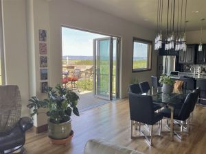 dining room to deck-sliding glass door-1