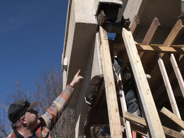 Matt pointing toward roof-r2